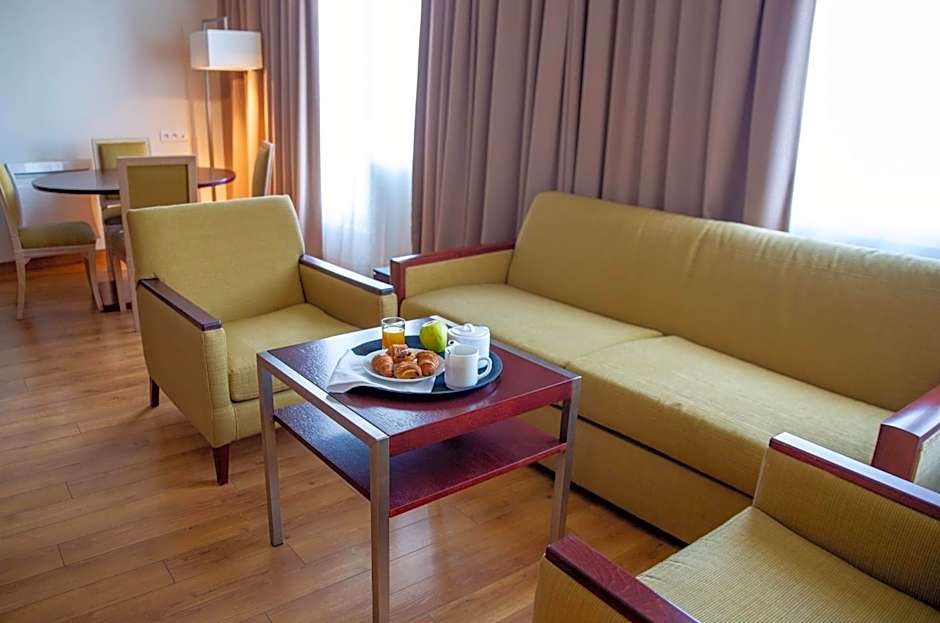 Clarion Paris CDG Airport