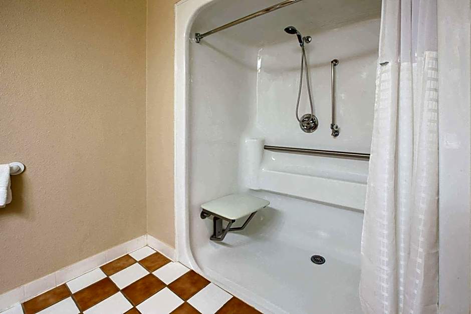 Baymont by Wyndham Franklin