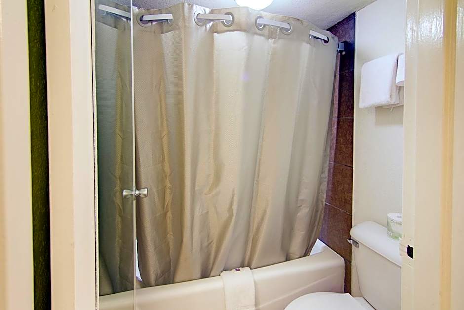 Motel 6-Mount Pleasant, TX