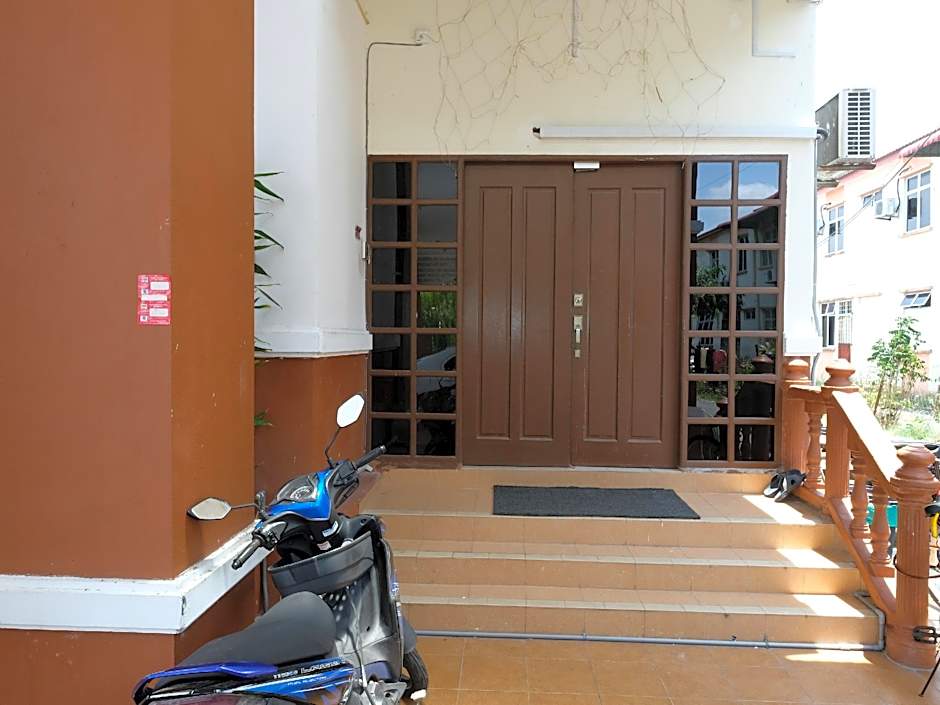 OYO 905 Hotel De'Light Villa