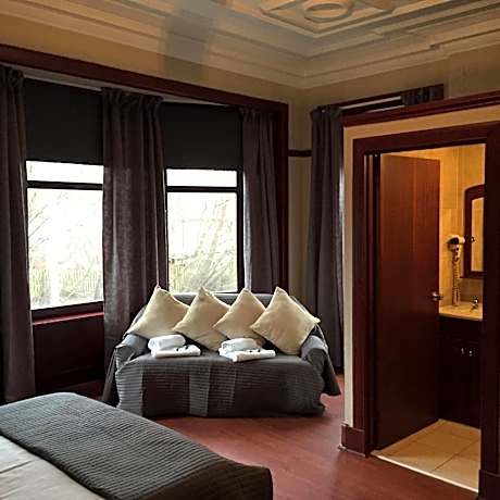 Deluxe Double Room with Shower
