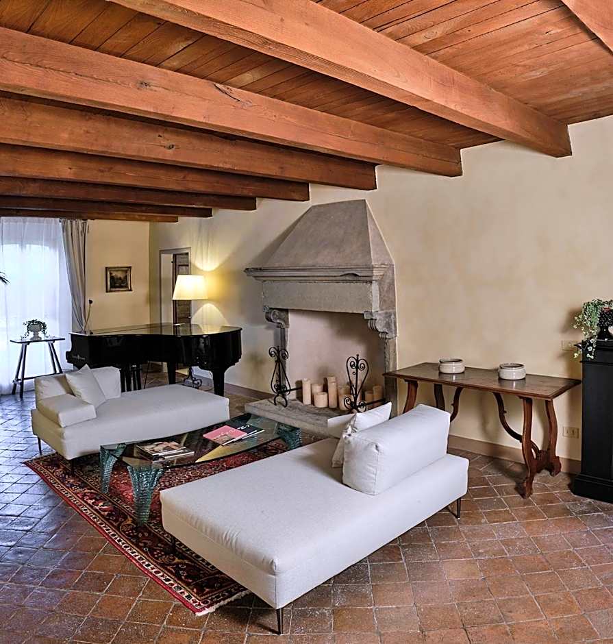 Palazzo Viviani - Castello di Montegridolfo