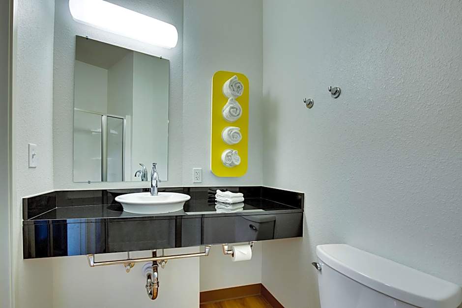 Motel 6-Poplar Bluff, MO