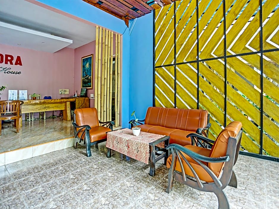 OYO 1415 Gelora Guest House