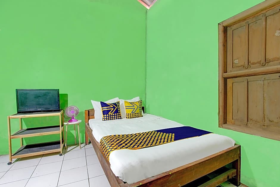 SPOT ON 93324 Hadi Homestay Syariah