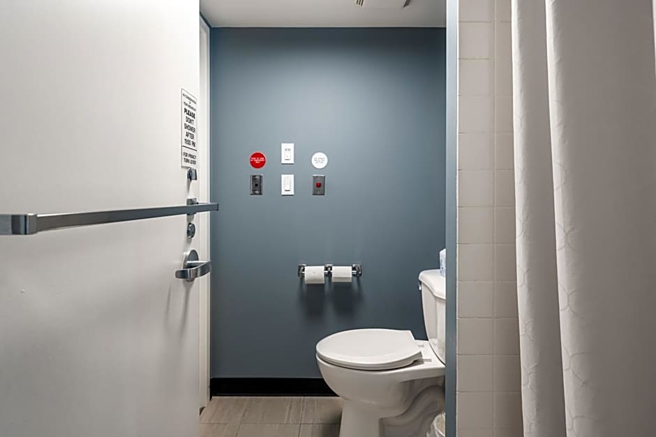 YWCA Hotel Vancouver