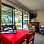 Four Seasons Motel