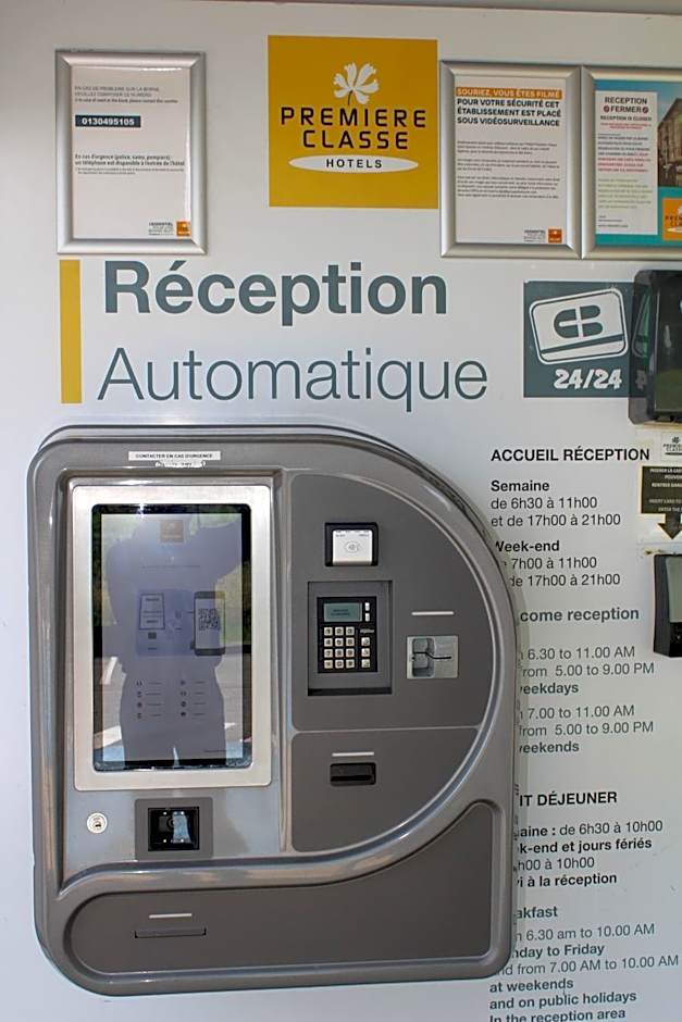 Premiere Classe Saint Quentin En Yvelines - Elancourt