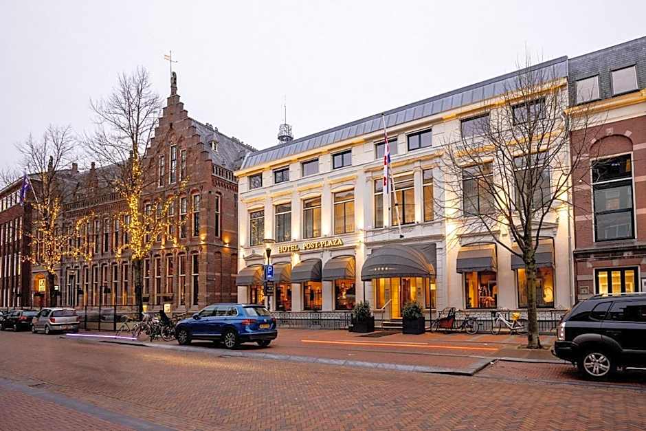 Post-Plaza Hotel & Grand Cafe