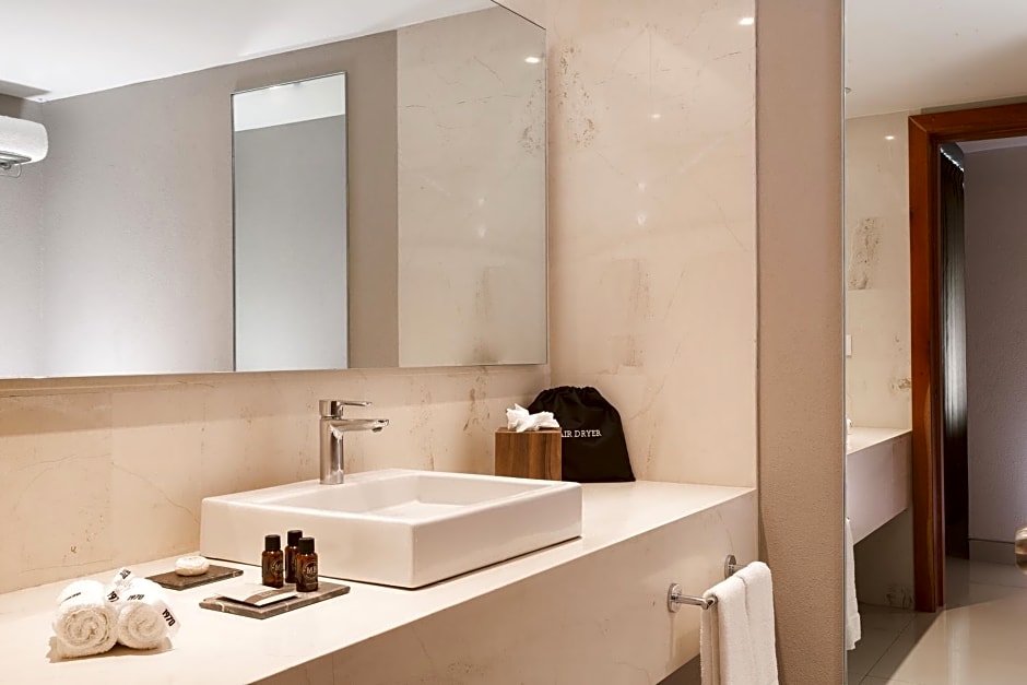 Hotel Indigo - Guadalajara Expo By IHG