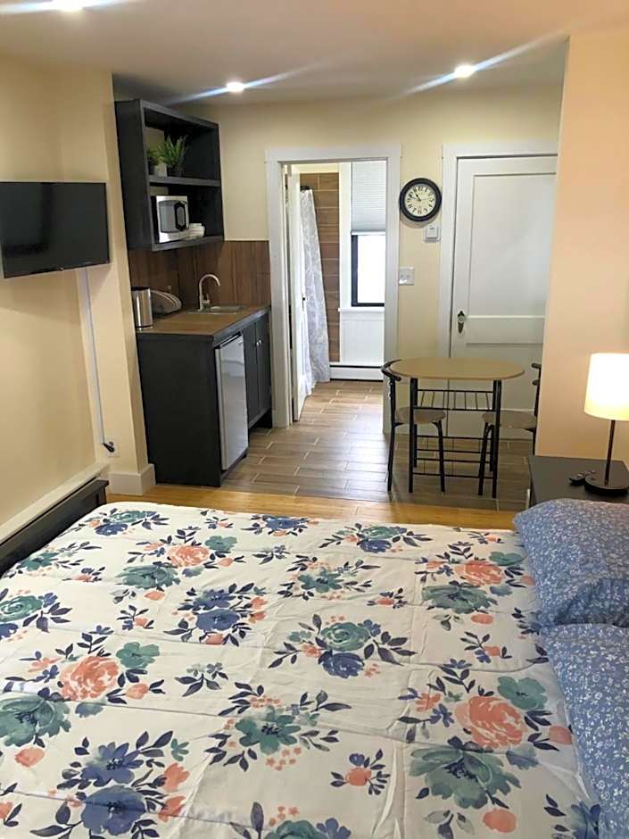 The Willow, Catskill