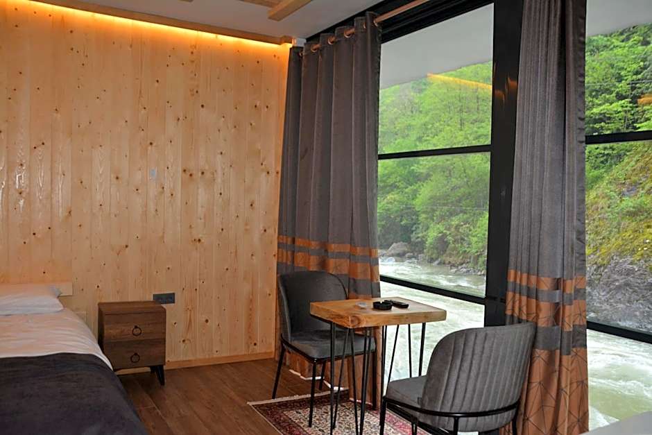 DOĞAL SUİT BUNGALOV