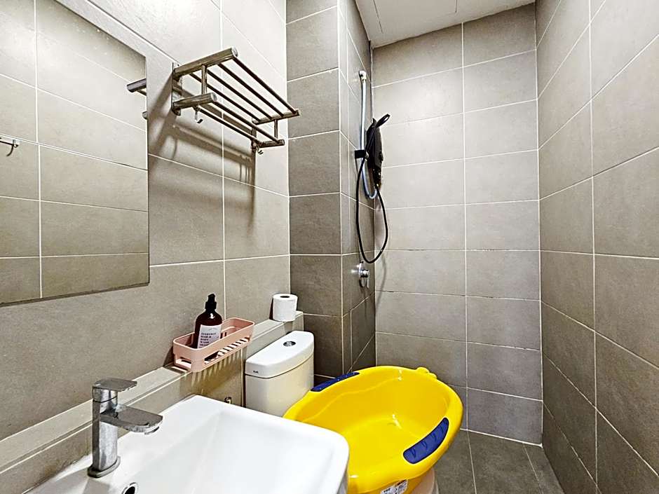 D'Pristine Theme Suite by Nest Home at LEGOLAND