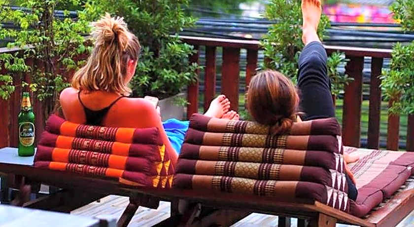 Chommuang Guest House At Ayutthaya.