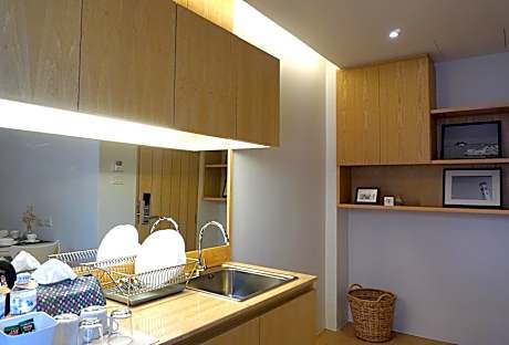 One Bedroom Apartment