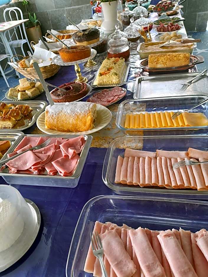 Pousada das Estrelas -Rua principal no centro de Conservatória