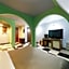 Mate Hotel