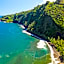 Waipi'o Lodge
