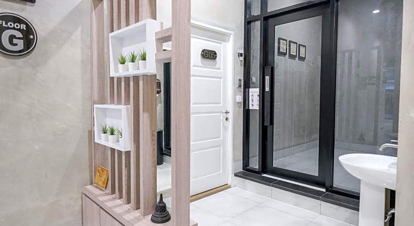 RedDoorz Plus @ Jalan Juanda Medan