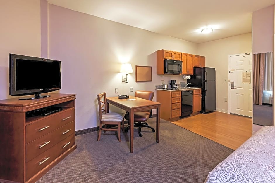 Candlewood Suites Baytown, an IHG Hotel