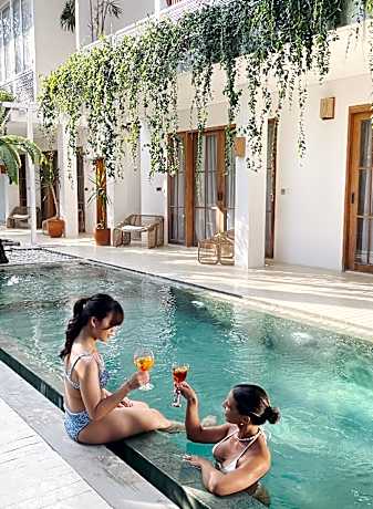 White Goose Boutique Hotel