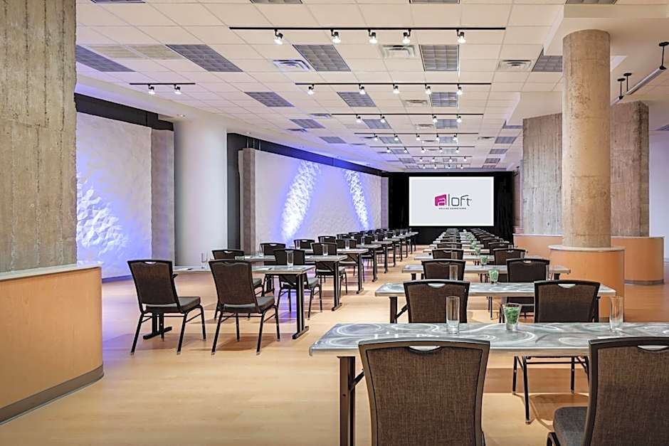 Aloft Dallas Downtown