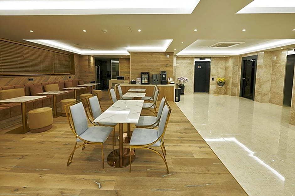 Yeonsan Hound Hotel