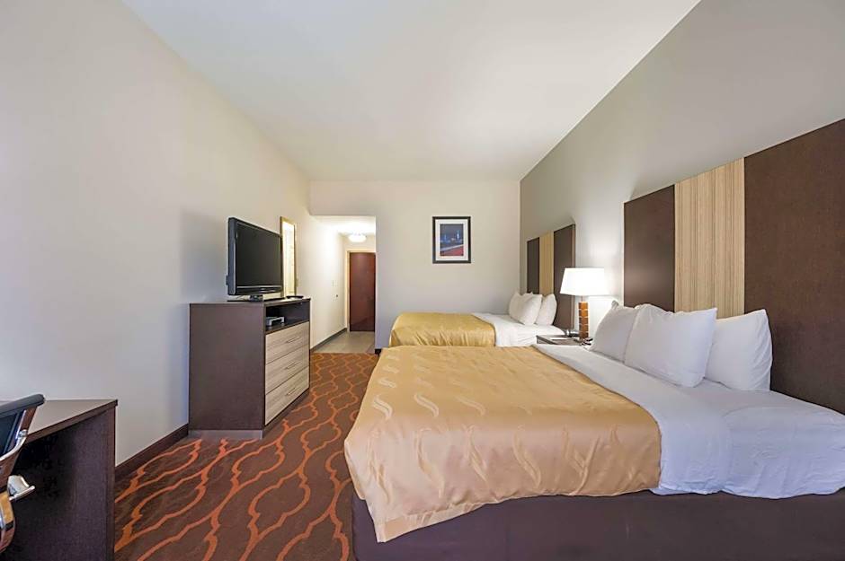 Quality Inn & Suites Huntsville Research Park Area