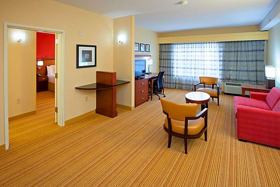 Courtyard by Marriott Louisville Northeast