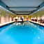 Holiday Inn Express & Suites Great Bend By IHG