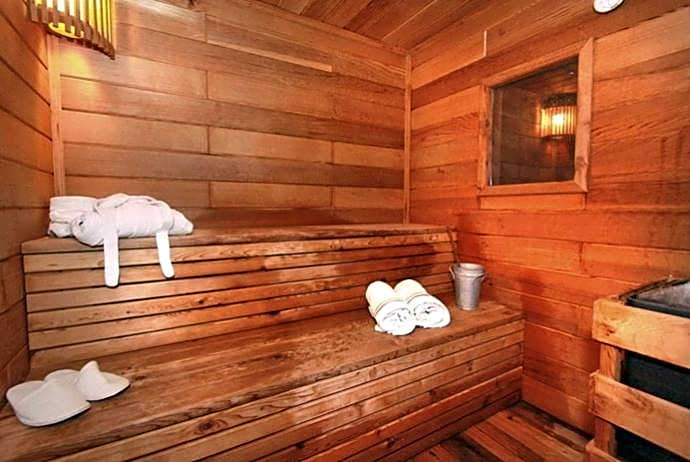 Zimmers at the Forest