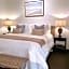 Edge17 Waterfront Apartment, plus Cottage with Garden View - Port Fairy