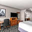 La Quinta Inn & Suites by Wyndham Jackson Airport/Pearl