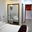S ROSE HOTEL