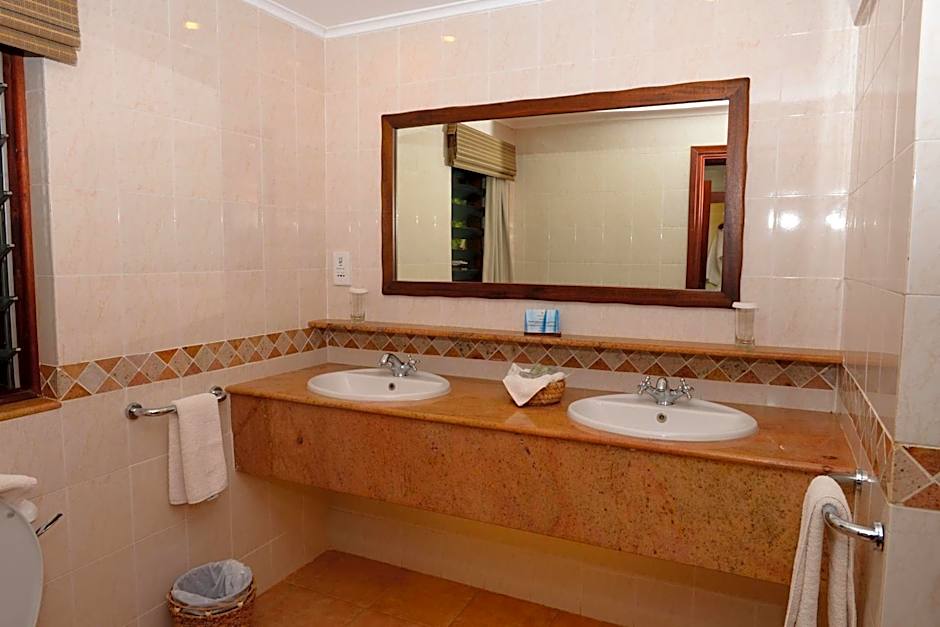 Kilaguni Serena Safari Lodge