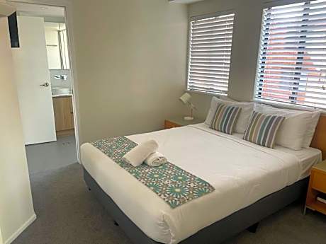 Two-Bedroom Deluxe Apartment