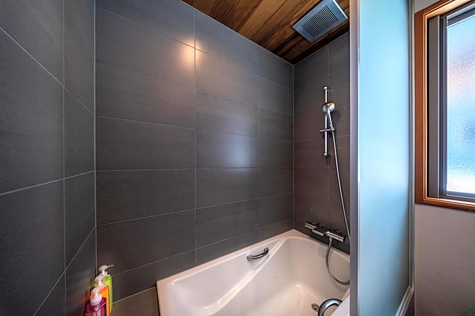 Bluebird Chalets by The Hakuba Collection