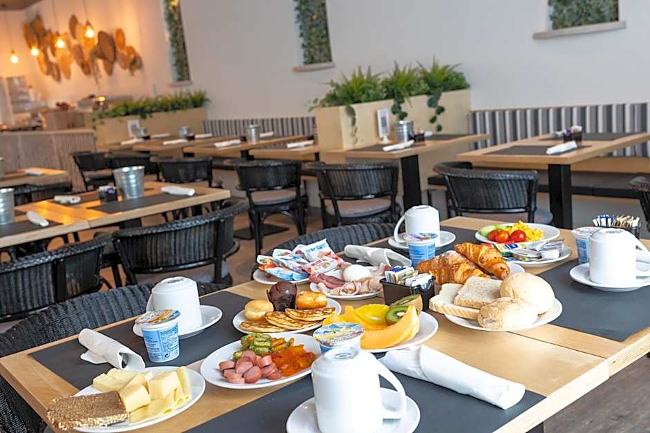 Regina Urban Beach Hotel