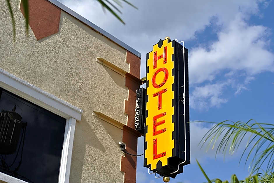 Hyde Park Hotel