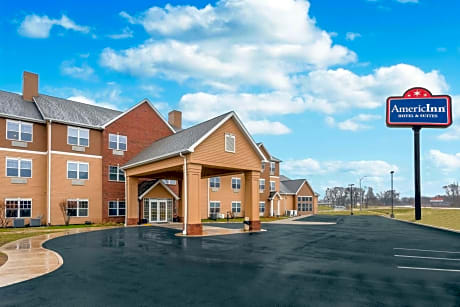 AmericInn by Wyndham Fulton Clinton