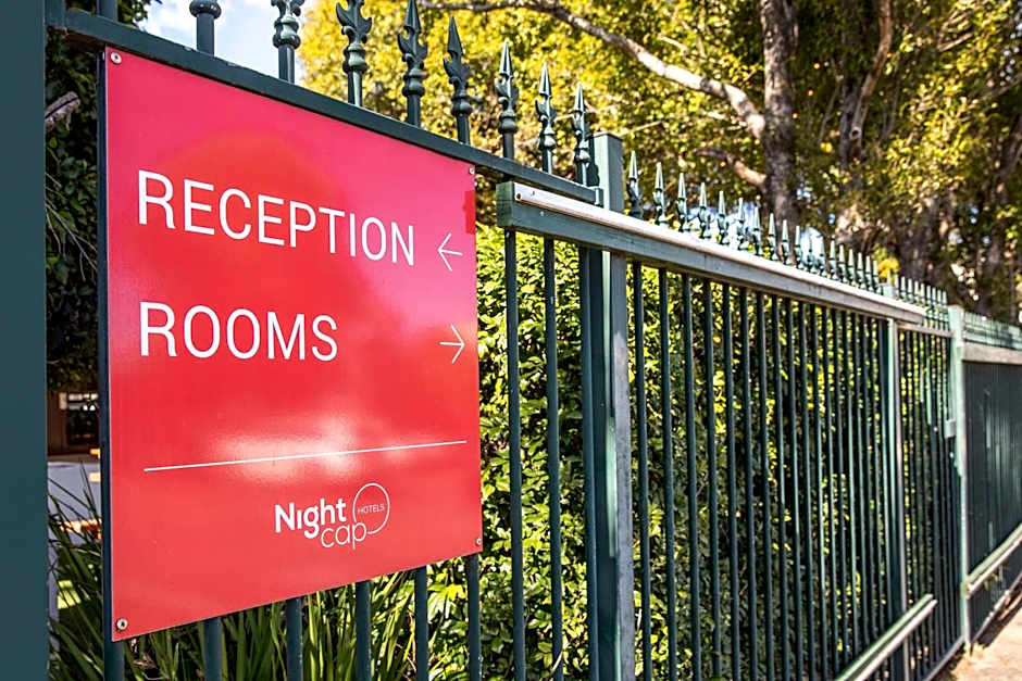 Nightcap at High Flyer Hotel