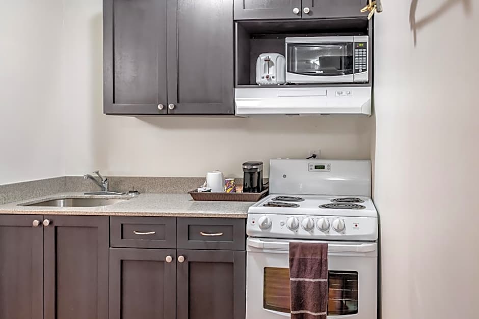 Motel 6-Fort Nelson, BC