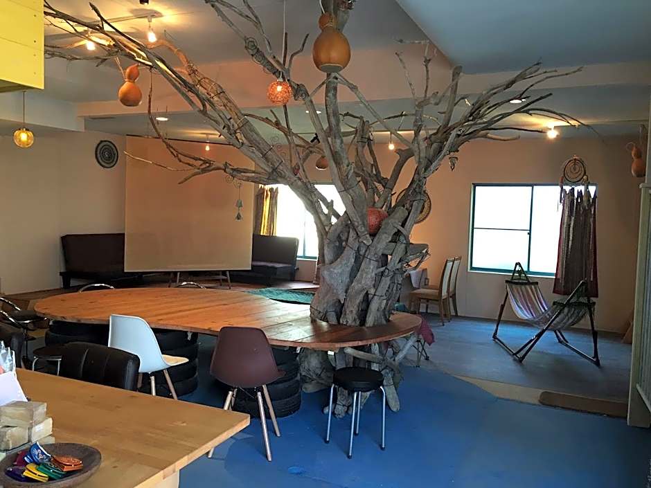 Organic Guesthouse & Cafe OHANA