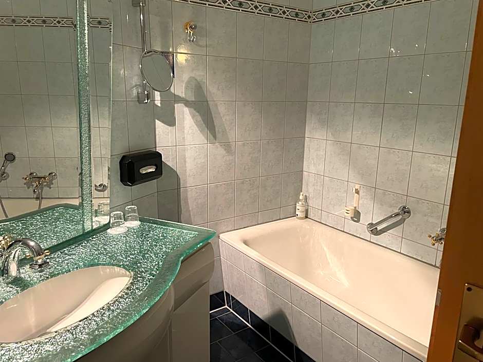 TRIP INN Axxon Hotel