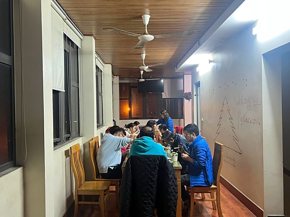 Family Airport Hotel