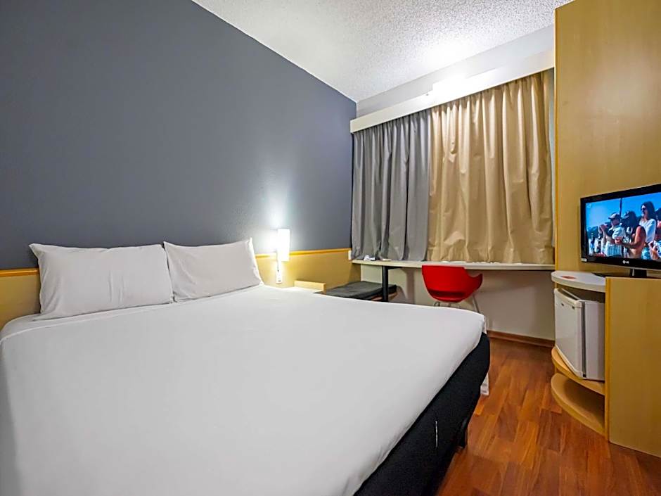 Ibis Santo Andre