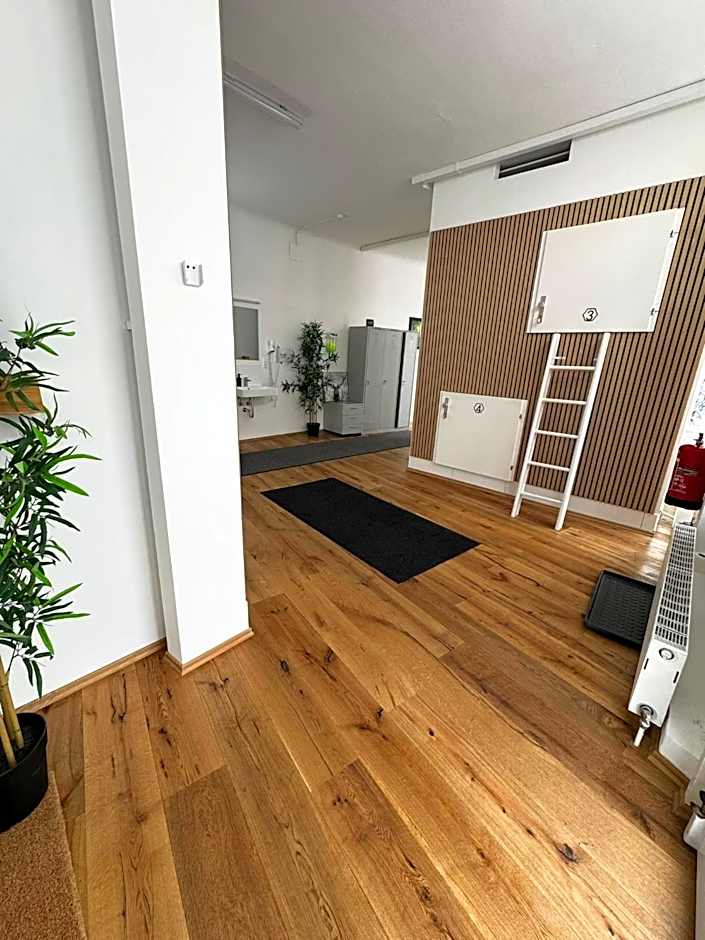 Robin Wood Capsule Hostel