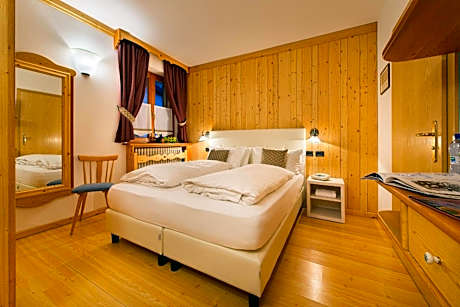 Basic Double or Twin Room