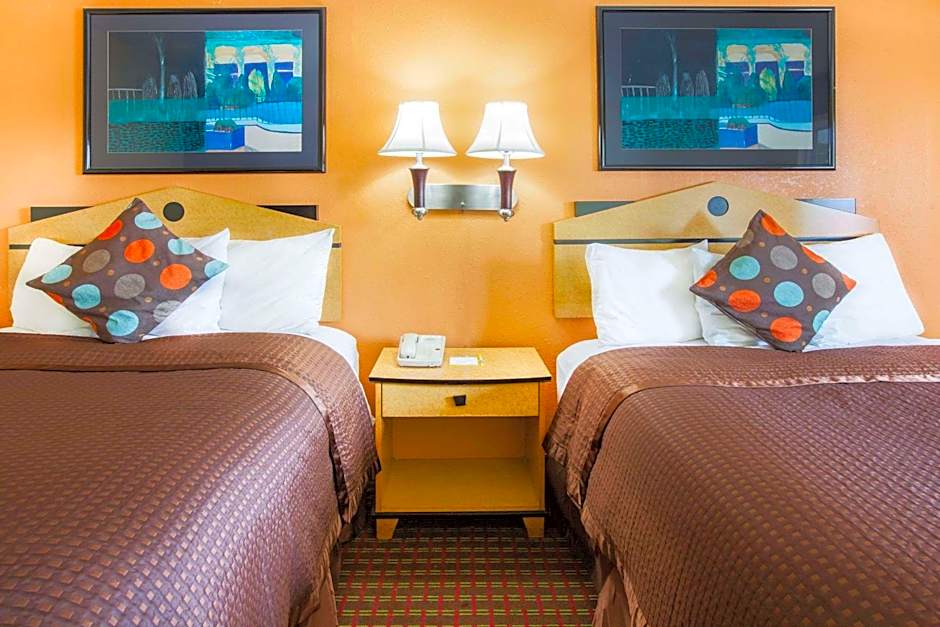 Days Inn by Wyndham Alma