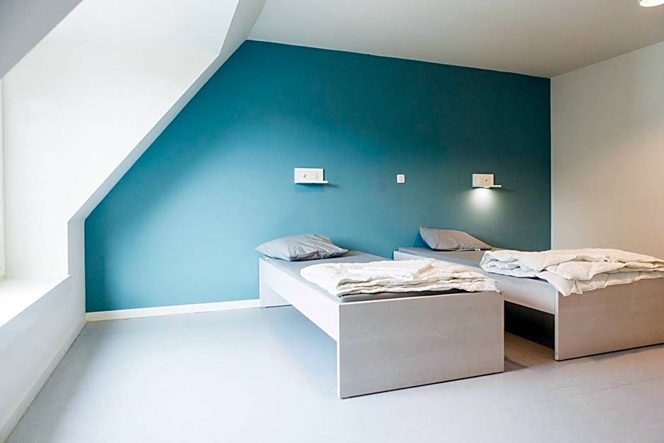Snuffel Youth Hostel